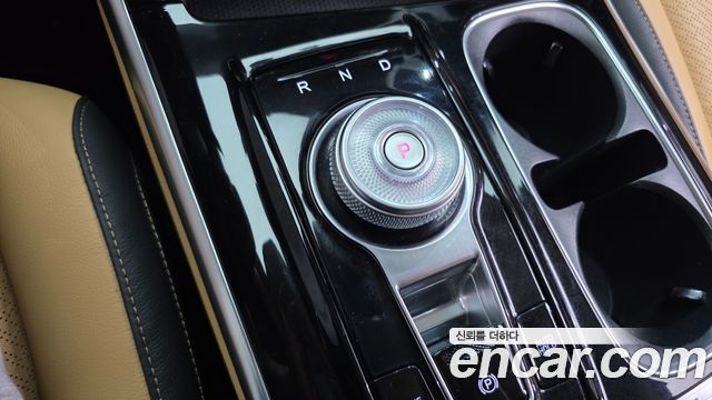 Kia Canival 2023 — photo 12