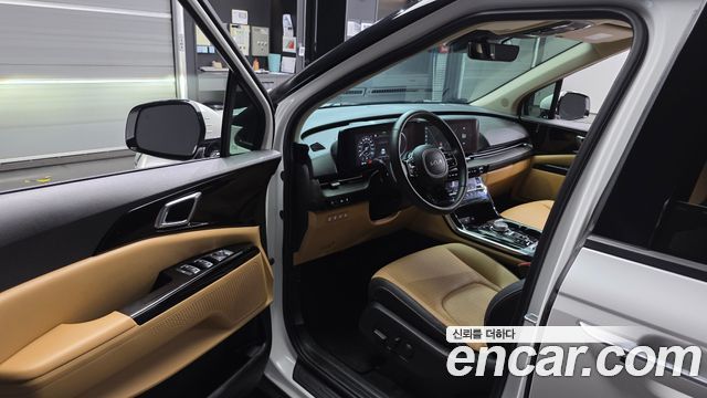 Kia Canival 2023 — photo 13