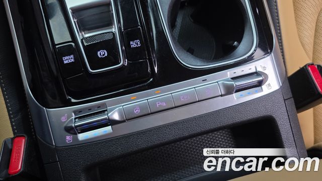 Kia Canival 2023 — photo 25