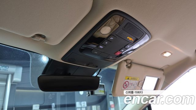 Kia Canival 2023 — photo 26