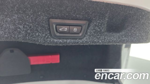 BMW 5-Series 2025 — photo 34