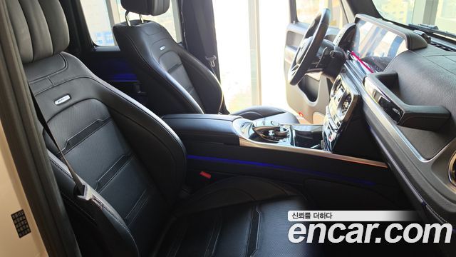 Mercedes-Benz G-Class 2021 — photo 12