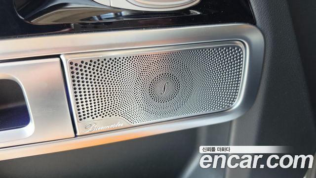 Mercedes-Benz G-Class 2021 — photo 17