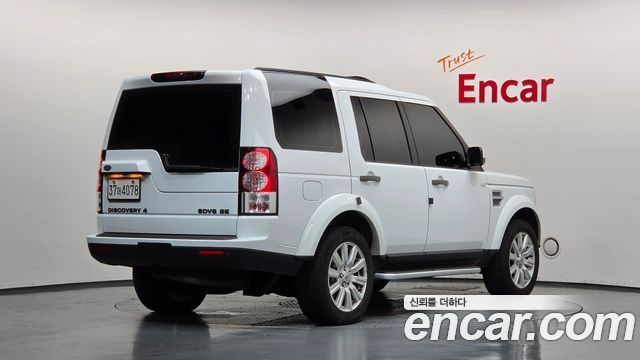 Land Rover Discovery 2013 — photo 2