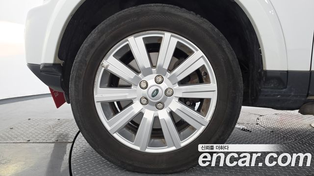 Land Rover Discovery 2013 — photo 5