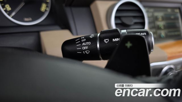 Land Rover Discovery 2013 — photo 14