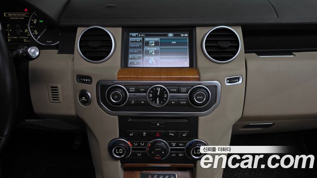 Land Rover Discovery 2013 — photo 15