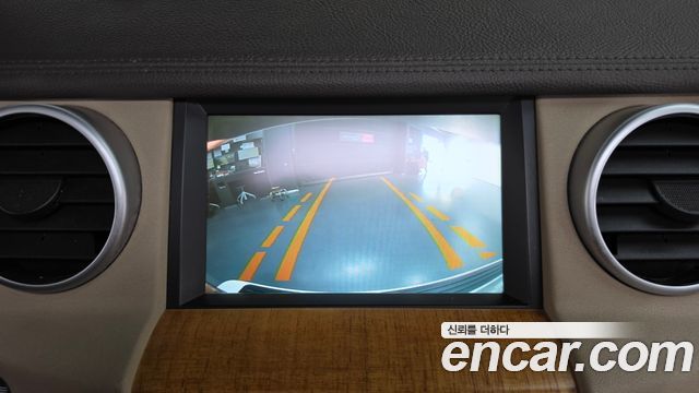 Land Rover Discovery 2013 — photo 16