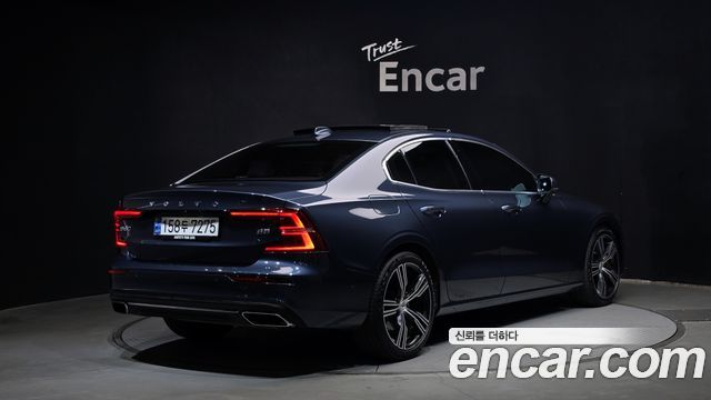 Volvo S60 2021 — photo 2