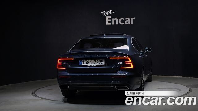 Volvo S60 2021 — photo 4