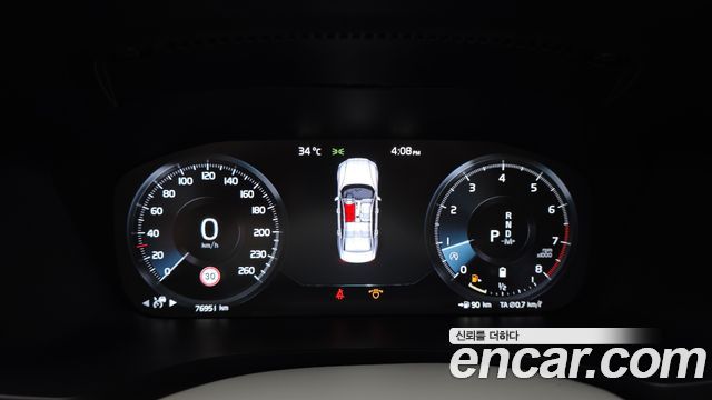 Volvo S60 2021 — photo 11