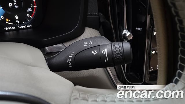 Volvo S60 2021 — photo 28
