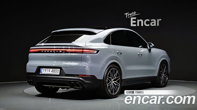 Porsche Cayenne 2024 — photo 2