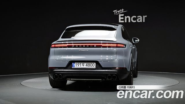 Porsche Cayenne 2024 — photo 4