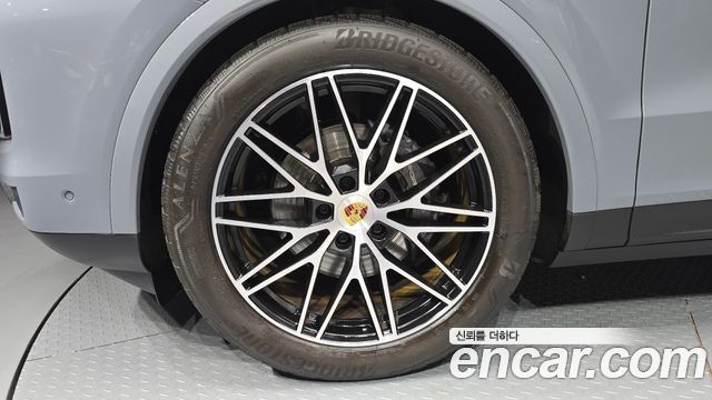 Porsche Cayenne 2024 — photo 5