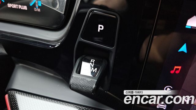 Porsche Cayenne 2024 — photo 12