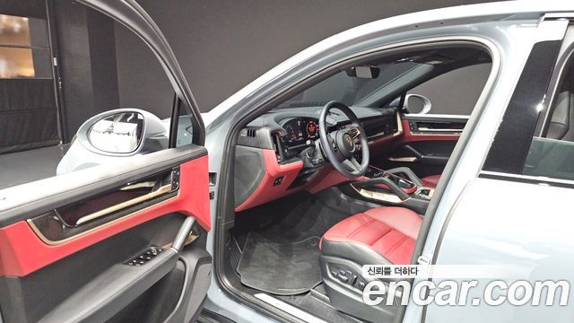 Porsche Cayenne 2024 — photo 13