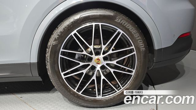 Porsche Cayenne 2024 — photo 7