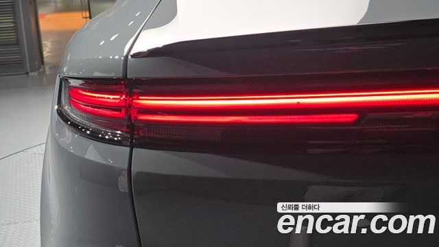 Porsche Cayenne 2024 — photo 9
