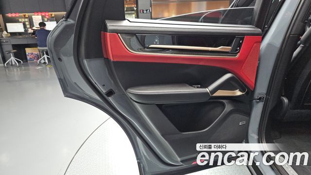 Porsche Cayenne 2024 — photo 15