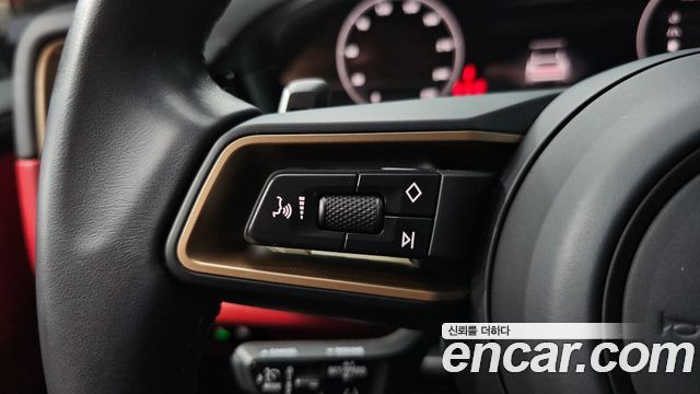 Porsche Cayenne 2024 — photo 31