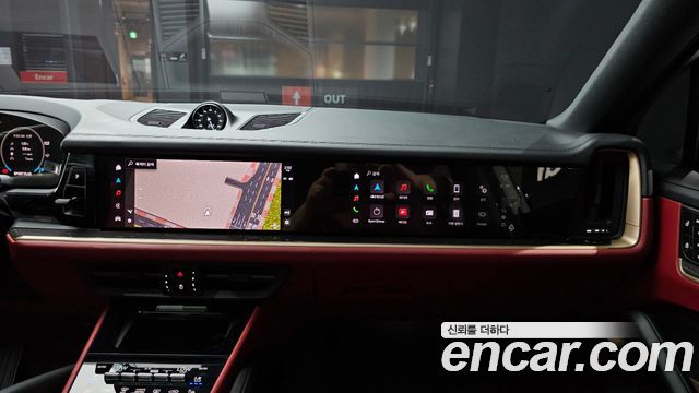 Porsche Cayenne 2024 — photo 34