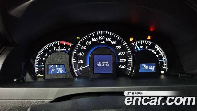 Toyota Camry 2012 — photo 8