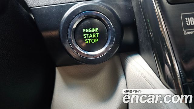Toyota Camry 2012 — photo 17