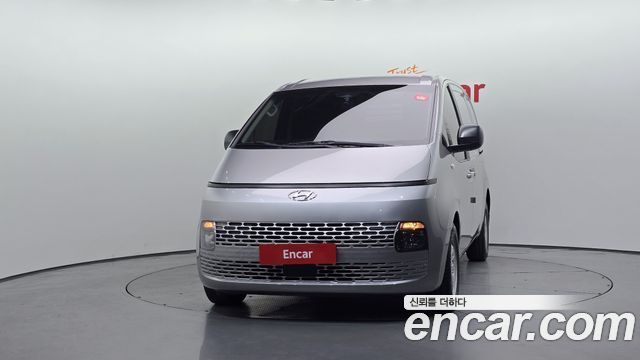 Hyundai Staria 2022 — photo 3