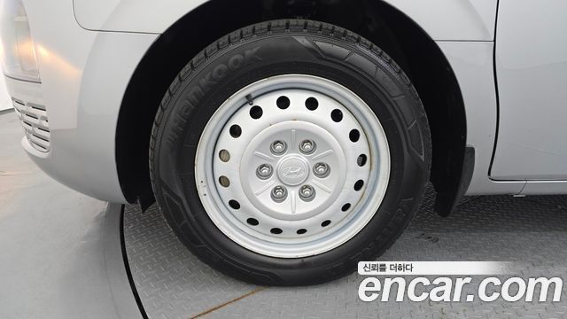Hyundai Staria 2022 — photo 5