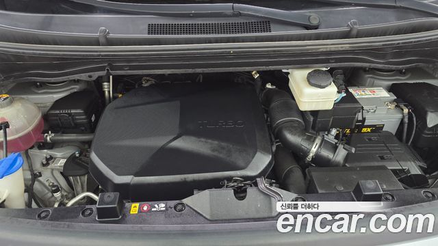 Hyundai Staria 2022 — photo 6