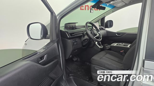 Hyundai Staria 2022 — photo 10