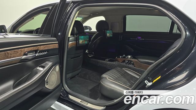Genesis G90 2020 — photo 11