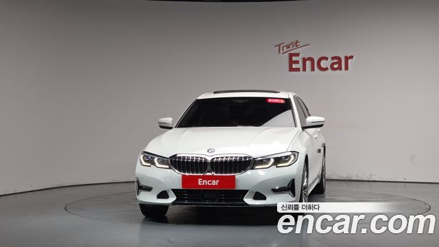 BMW 3-Series 2021 — photo 3