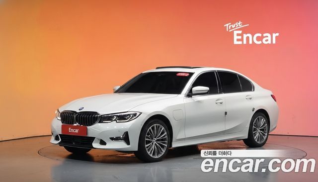 BMW 3-Series 2021 — photo 1