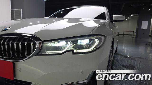 BMW 3-Series 2021 — photo 8