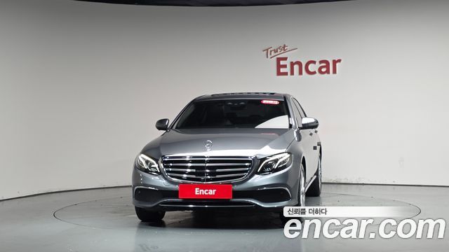 Mercedes-Benz E-Class 2020 — photo 3