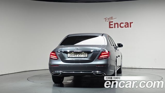 Mercedes-Benz E-Class 2020 — photo 4