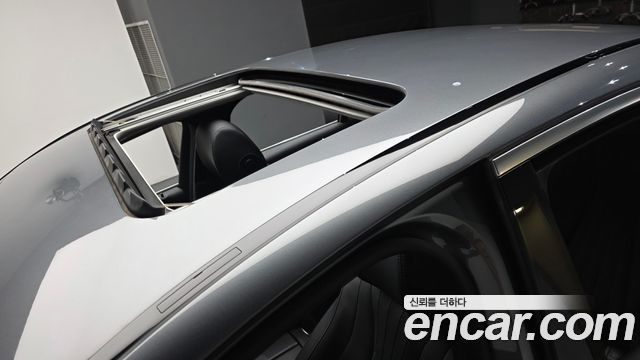 Mercedes-Benz E-Class 2020 — photo 21