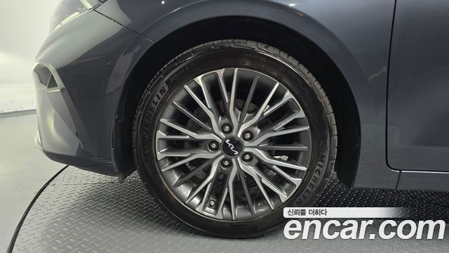 Kia K3 2024 — photo 5