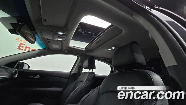 Kia K3 2024 — photo 26