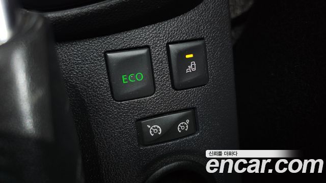 Renault Korea QM3 2018 — photo 21