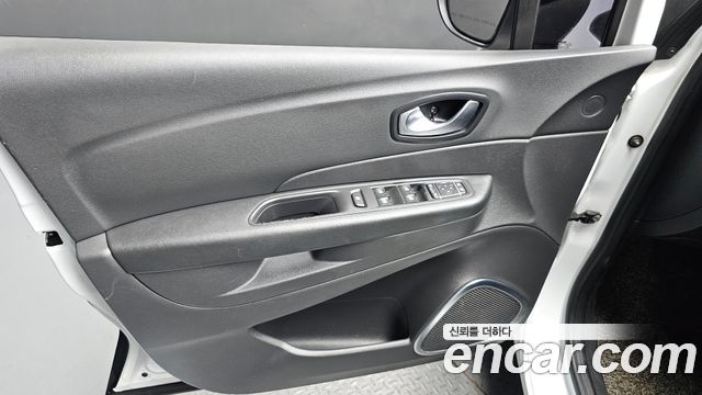 Renault Korea QM3 2018 — photo 14