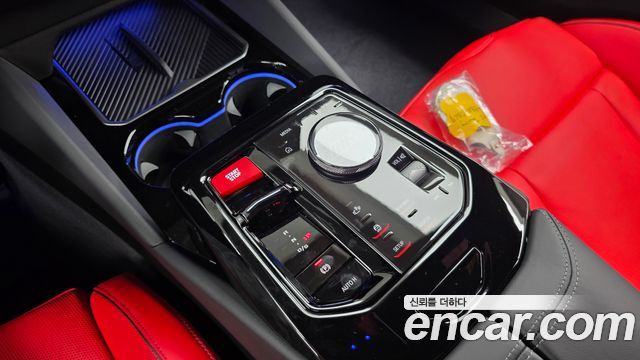 BMW M5 2026 — photo 9