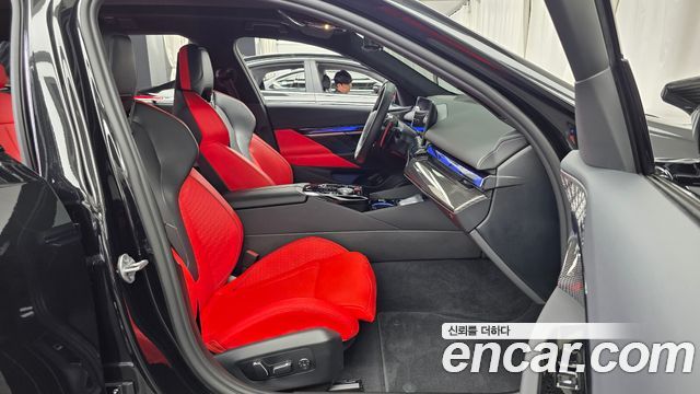 BMW M5 2026 — photo 11