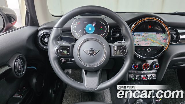 Mini Cooper 2022 — photo 20