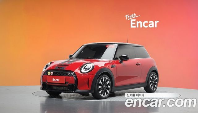 Mini Cooper 2022 — photo 1
