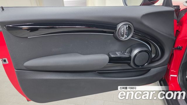 Mini Cooper 2022 — photo 14