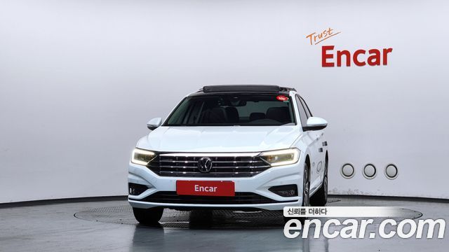 Volkswagen Jetta 2021 — photo 3