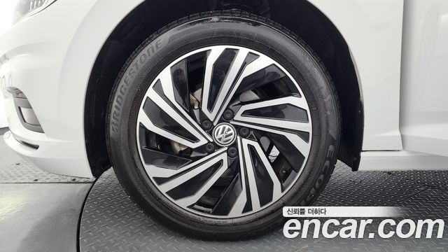 Volkswagen Jetta 2021 — photo 5